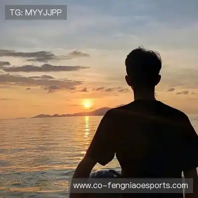 薄香绮